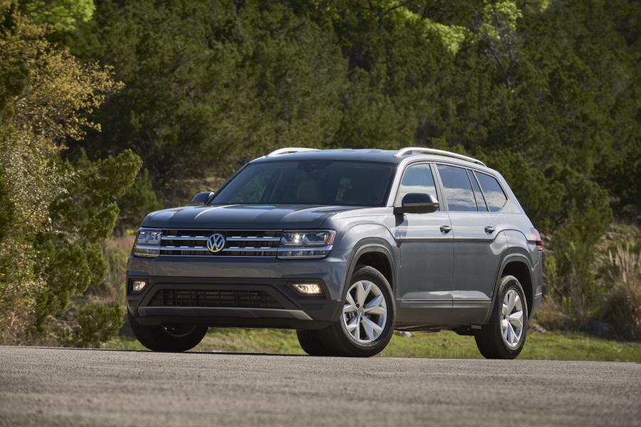  Volkswagen Atlas V6 4Motion 2017 года  (фото 1 из 52)